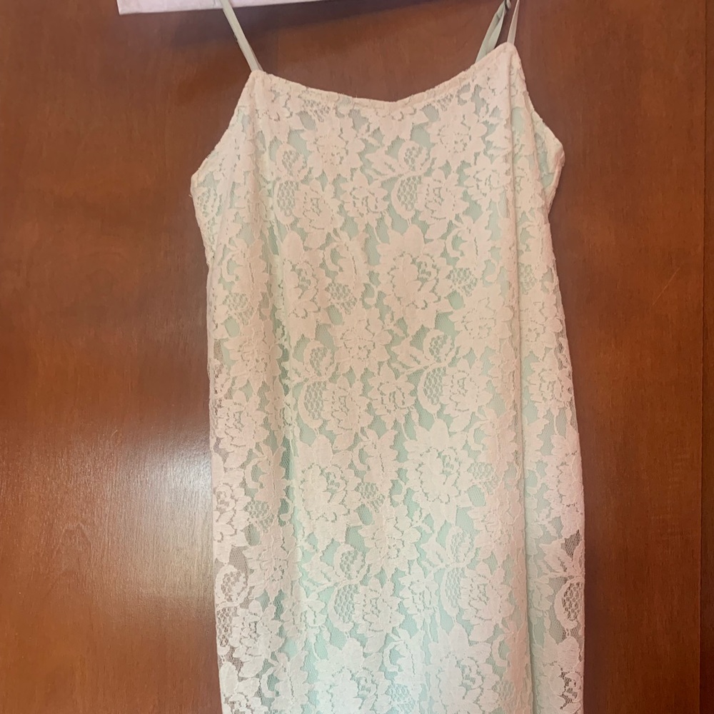 Nordstrom Juniors Lace Dress (never worn)